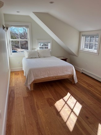 Chilmark: Quansoo Bright and A Martha's Vineyard vacation rental - Upstairs BR2