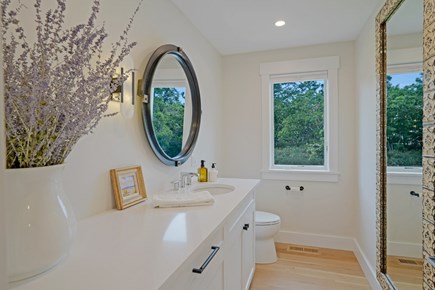 Edgartown, Long Point Martha's Vineyard vacation rental - Half Bath