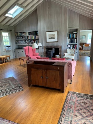 Chilmark, Menemsha Martha's Vineyard vacation rental - Living room