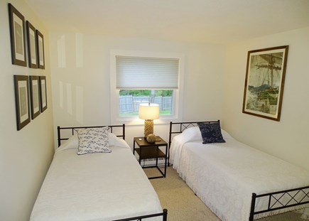 Vineyard Haven (West Chop) Martha's Vineyard vacation rental - Main floor twin bedroom 