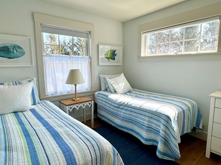 Edgartown Martha's Vineyard vacation rental - Twin Guest Bedroom