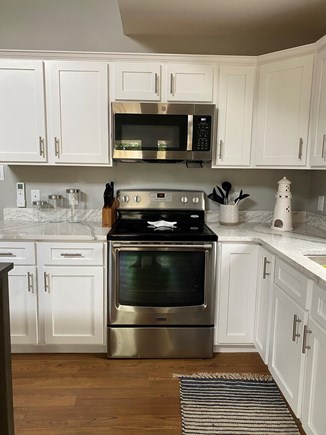Edgartown, Near Airport Martha's Vineyard vacation rental - Kitchen with all new appliances