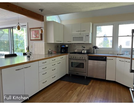 Oak Bluffs Martha's Vineyard vacation rental - Full kitchen