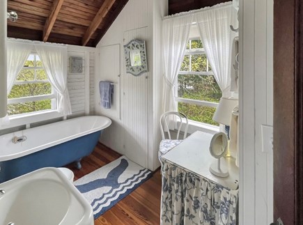 Oak Bluffs Martha's Vineyard vacation rental - Indulge in serenity while you soak in our upstairs bath