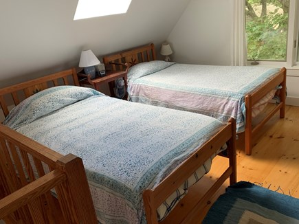 Chilmark, Menemsha Martha's Vineyard vacation rental - Dormitory twin beds