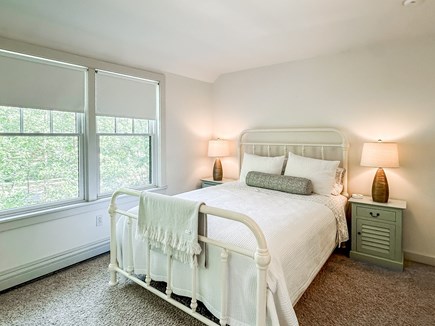 Oak Bluffs Martha's Vineyard vacation rental - Upstairs queen bedroom