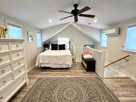 Edgartown Martha's Vineyard vacation rental - Guest house queen bedroom- 2nd floor