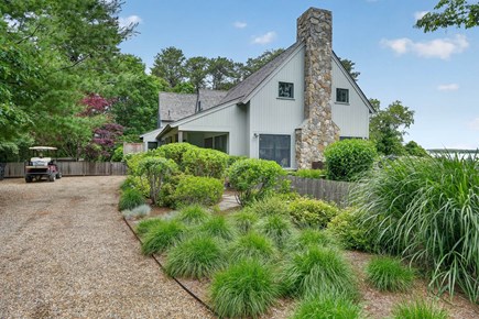 Oak Bluffs, Waterview Farm Martha's Vineyard vacation rental - Driveway & Entrance