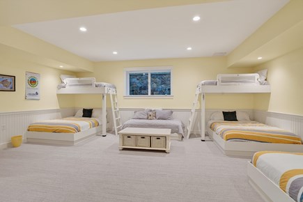Oak Bluffs, Waterview Farm Martha's Vineyard vacation rental - Lower Level-Bedroom 4