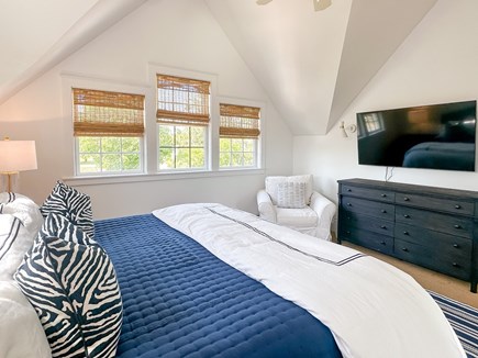 Edgartown Martha's Vineyard vacation rental - Second floor King bedroom with private bath (tub/shower)