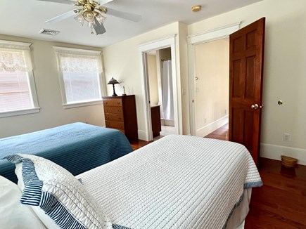 Edgartown Martha's Vineyard vacation rental - Bedroom, en suite bathroom