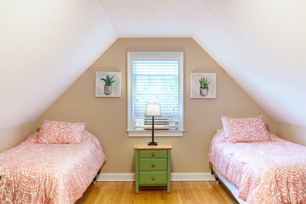 Edgartown Martha's Vineyard vacation rental - 2 single beds