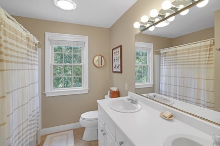 Edgartown Martha's Vineyard vacation rental - First Floor full bath with laundry