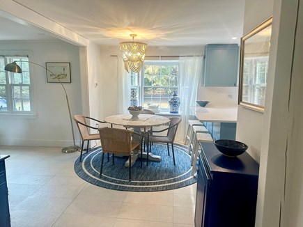 Edgartown Martha's Vineyard vacation rental - Kitchen Table
