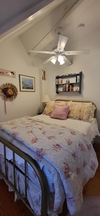Oak Bluffs Martha's Vineyard vacation rental - Middle Bedroom w/ Full Sized Bed