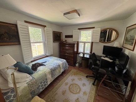Edgartown Martha's Vineyard vacation rental - Bedroom 4 - first floor with a twin bed.