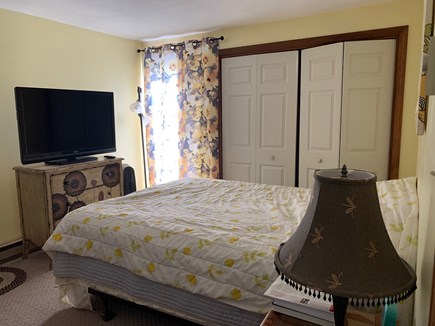 Edgartown Martha's Vineyard vacation rental - Downstairs bedroom with queen bed