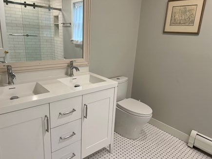 Edgartown Martha's Vineyard vacation rental - Upstairs Bathroom with Tub and Shower