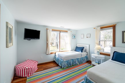 Edgartown Martha's Vineyard vacation rental - Guest House Bedroom 2 singles
