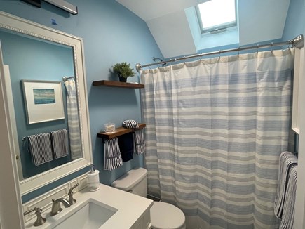 Oak Bluffs Martha's Vineyard vacation rental - 2nd floor tub/shower combo shared bath