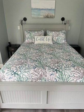 Edgartown (Katama area) Martha's Vineyard vacation rental - Queen size bed with new  pressure smart beauty rest mattress