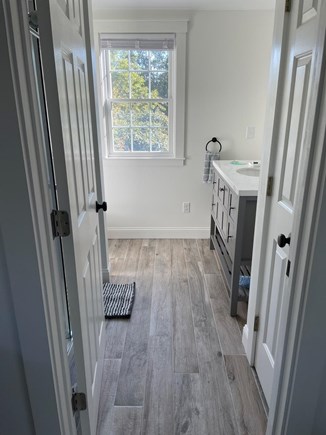 Edgartown (Katama area) Martha's Vineyard vacation rental - Bathroom adjoining the master bedroom