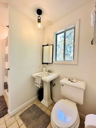 Edgartown Martha's Vineyard vacation rental - Upstairs bathroom.