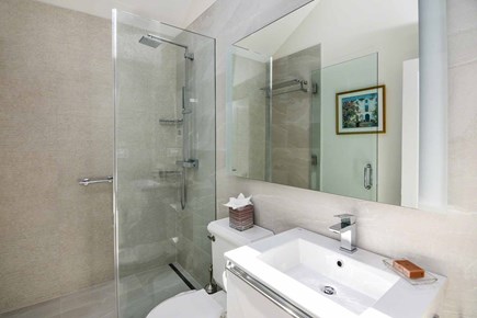 Edgartown Village Martha's Vineyard vacation rental - Shared Bath With Glass Walk-In Shower