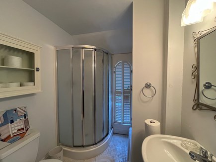 Oak Bluffs Martha's Vineyard vacation rental - 2nd view of the full bath