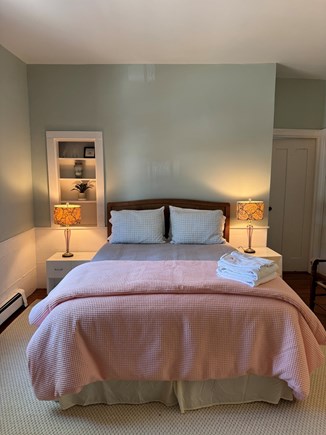 Vineyard Haven Martha's Vineyard vacation rental - First floor en suite bedroom