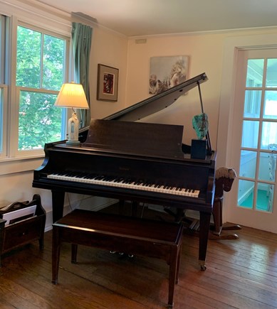 Vineyard Haven Martha's Vineyard vacation rental - Baldwin baby grand