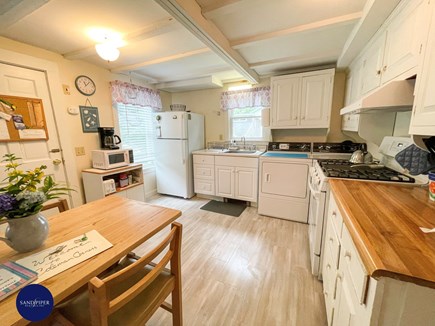 Oak Bluffs, East Chop Highlands Martha's Vineyard vacation rental - Kitchen