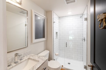 Edgartown Martha's Vineyard vacation rental - First floor bathroom