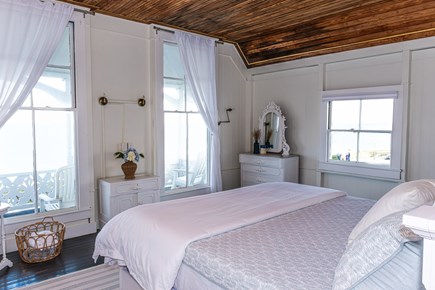 Oak Bluffs Martha's Vineyard vacation rental - Photo Taken by Dena Porter - Primary King