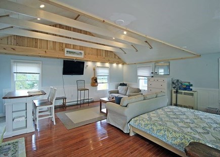 Katama Edgartown Martha's Vineyard vacation rental - 2nd floor King