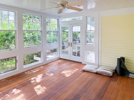 West Tisbury, Deep Bottom Pond Martha's Vineyard vacation rental - Screened porch