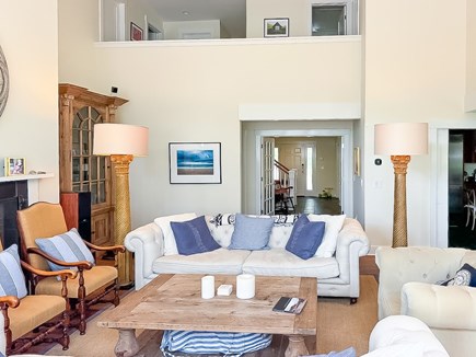 West Tisbury, Deep Bottom Pond Martha's Vineyard vacation rental - Living room