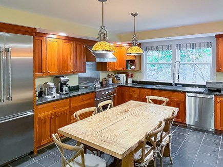 West Tisbury, Deep Bottom Pond Martha's Vineyard vacation rental - Kitchen