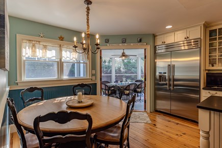 Oak Bluffs Martha's Vineyard vacation rental - Kitchen Dining area