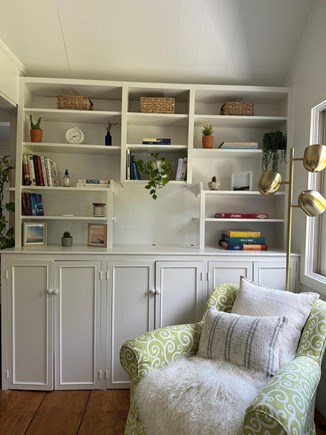 West Tisbury, Martha’s Vineyard, West Tisbur Martha's Vineyard vacation rental - Living Room Reading area