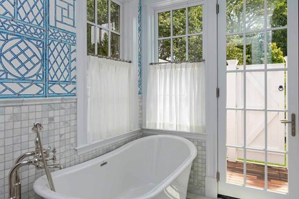 Edgartown Martha's Vineyard vacation rental - Primary Bath Soaking Tub