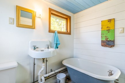 Oak Bluffs - East Chop Martha's Vineyard vacation rental - Detached bedroom en suite bathroom