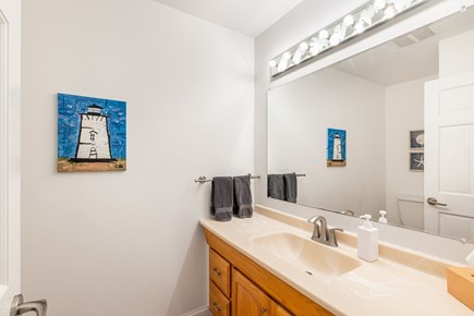 VIneyard Haven  Martha's Vineyard vacation rental - Downstairs powder room (1/2 bath)