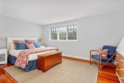 Edgartown Martha's Vineyard vacation rental - Queen with Shared Bath