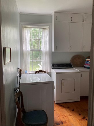 Chilmark Martha's Vineyard vacation rental - Laundry room