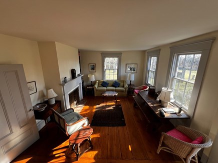 Chilmark Martha's Vineyard vacation rental - Living room