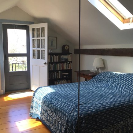 Chilmark Martha's Vineyard vacation rental - Queen bed