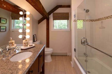 Katama-Edgartown Martha's Vineyard vacation rental - Bathroom