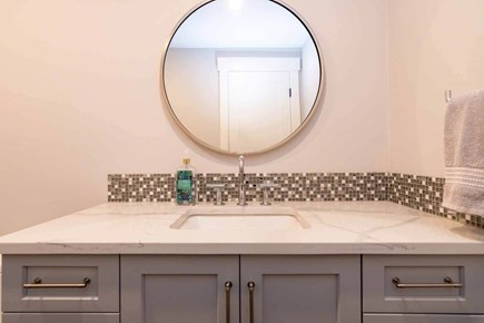 Edgartown Martha's Vineyard vacation rental - Half Bath