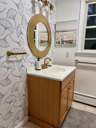 West Tisbury Martha's Vineyard vacation rental - Second floor full bath